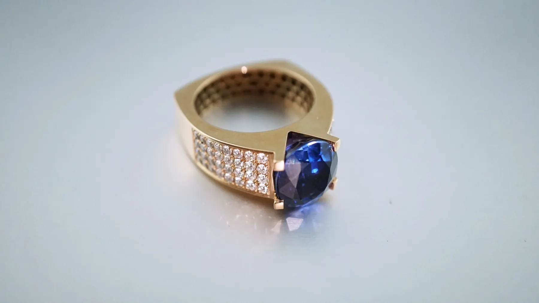 Ceylon sapphire jewellery
